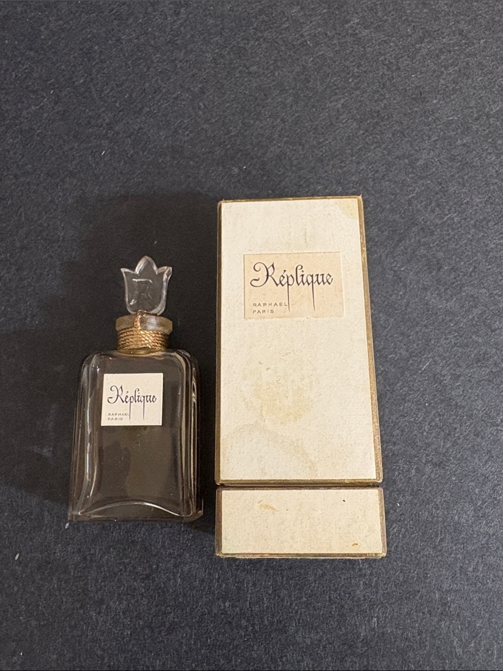 Venting Replique Perfume by Raphael 1/2 oz Glass Bottle 1944